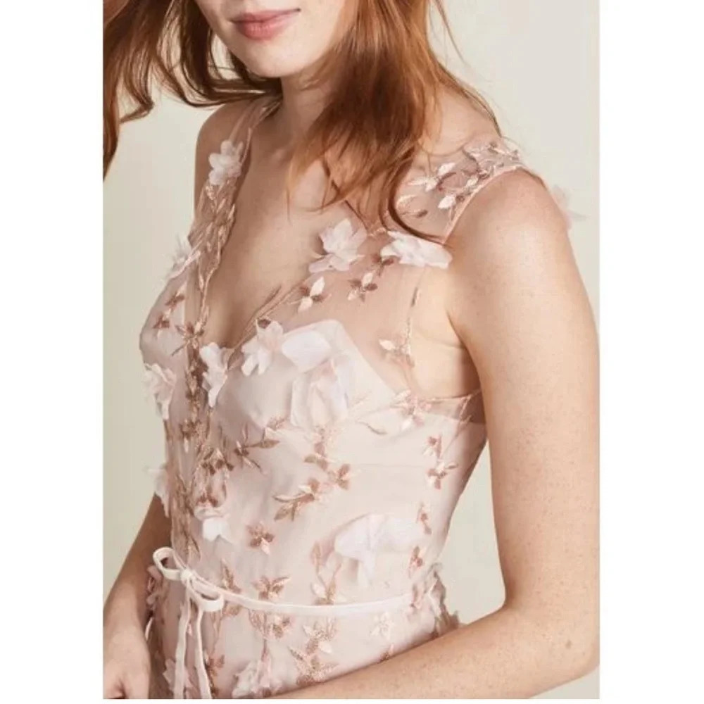 Marchesa Note V-Neck 3D Flora Dress in Soft Pink Size 6 - Picture 12 of 13